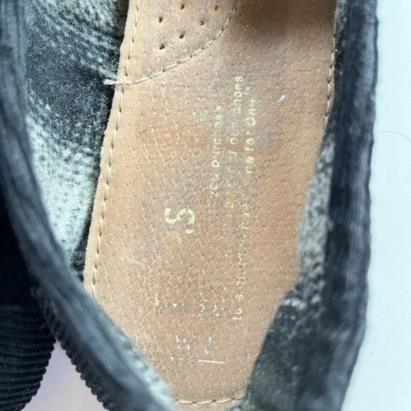 TOMS Ribbed Black Canvas Alpargata Shoes Flats Slip On Womens Size 7 - Picture 4 of 5
